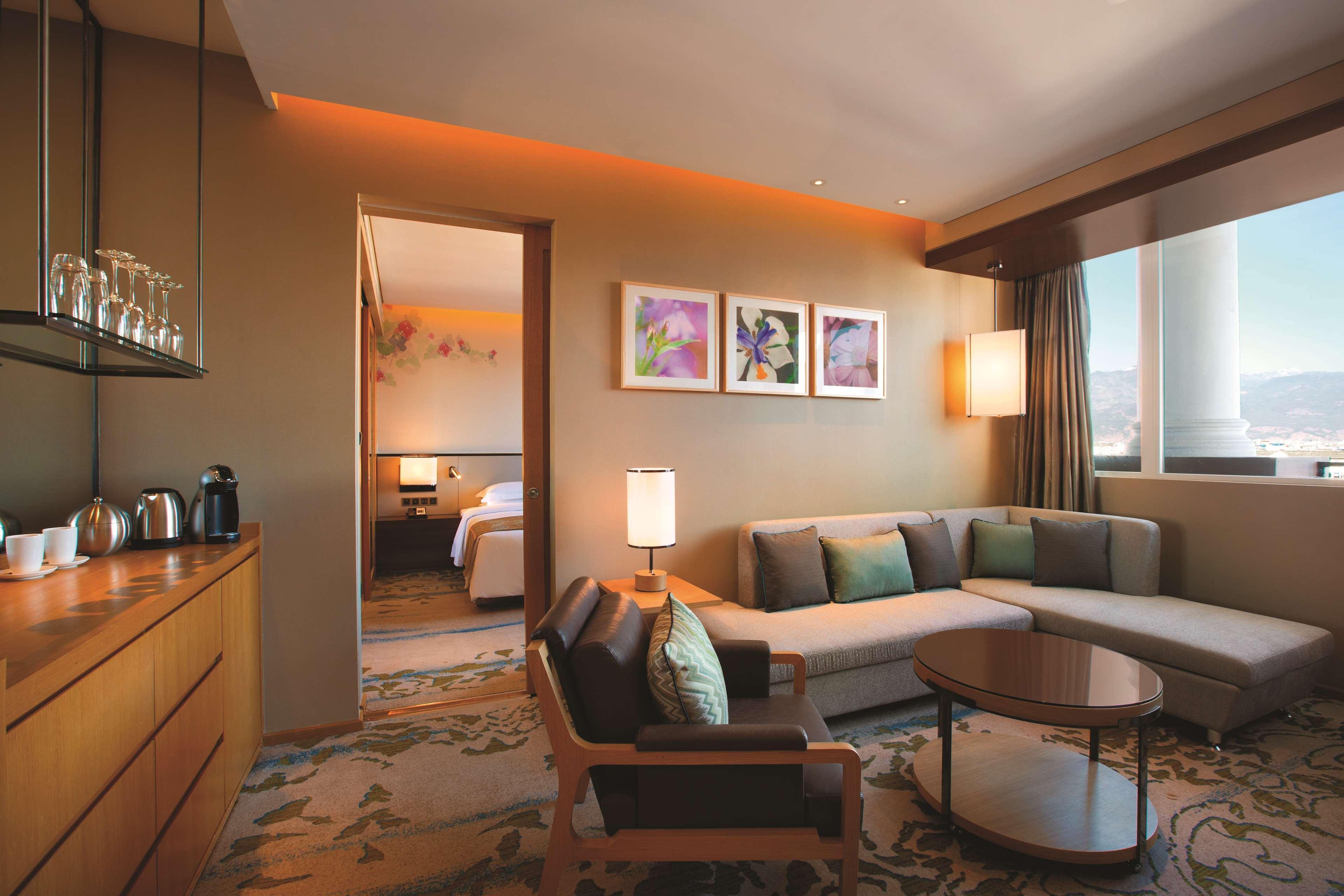 Hilton Garden Inn Lijiang Ліцзян Екстер'єр фото