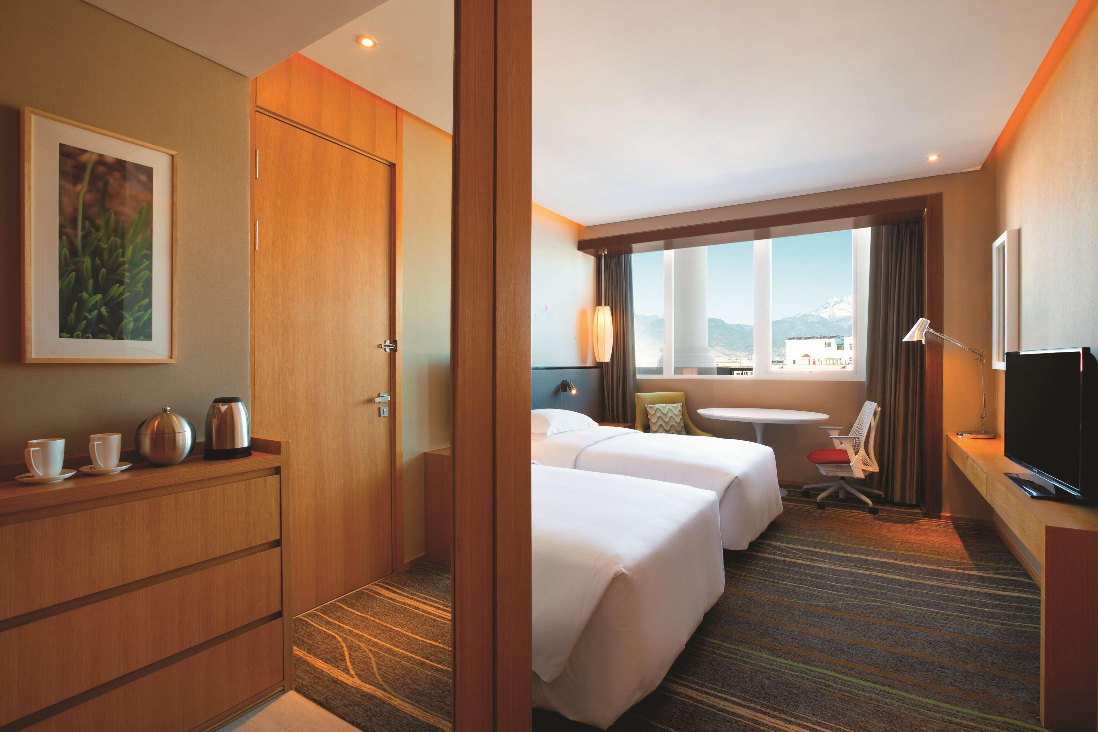 Hilton Garden Inn Lijiang Ліцзян Екстер'єр фото